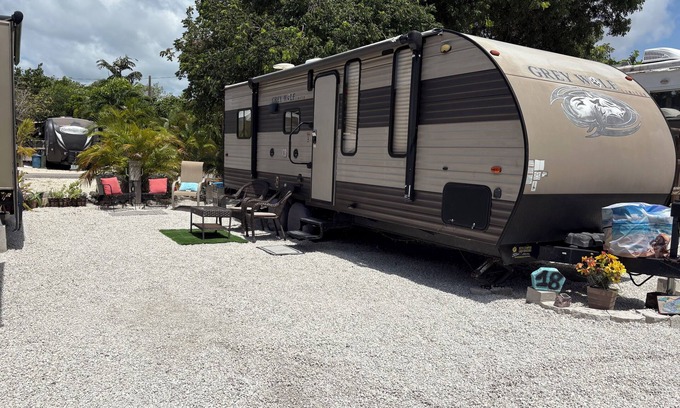 Big Pine Key RV Rental | 🌴 TROPICAL RETREAT 🌴 RV in the Keys