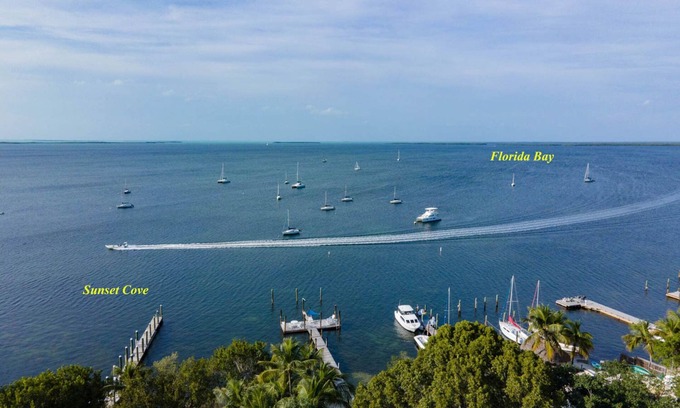 Key Largo Villa | Tropical Retreat Villa on Lush Acre