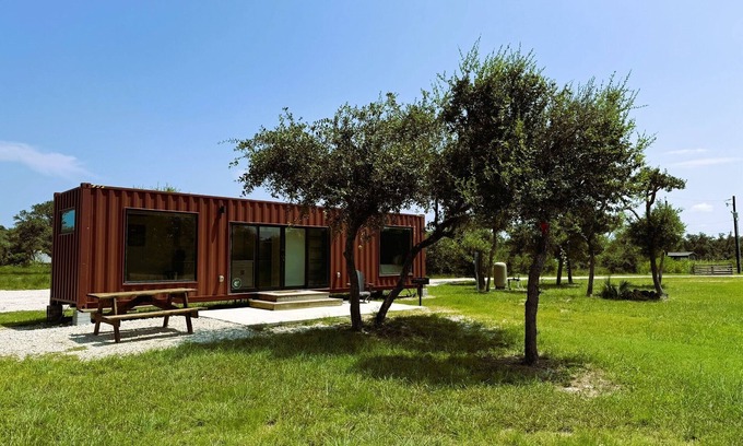 Rockport House | Trout Container Home - Fish Camp Rockport