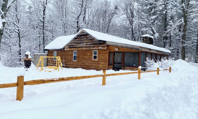 North Conway Cabin | Troy's Cabin in North Conway with Hot Tub