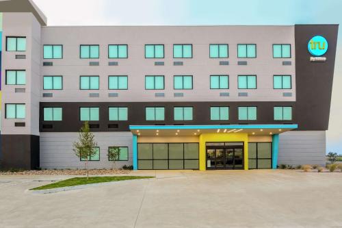 Soncy Hotel | Tru by Hilton Amarillo West