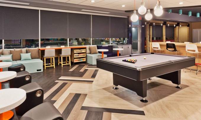 Auburn Hotel | Tru by Hilton Auburn