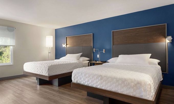 Duluth Hotel | Tru by Hilton Duluth Mall Area