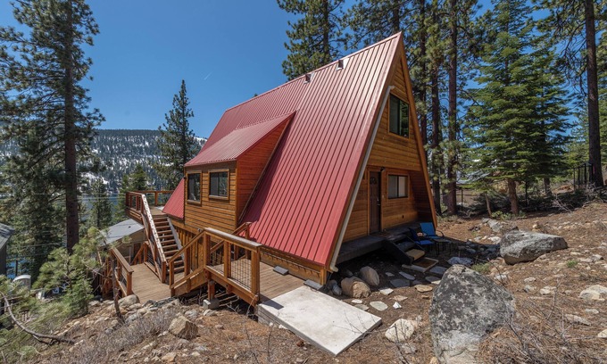 Truckee House | Truckee A Frame~Donner Lake