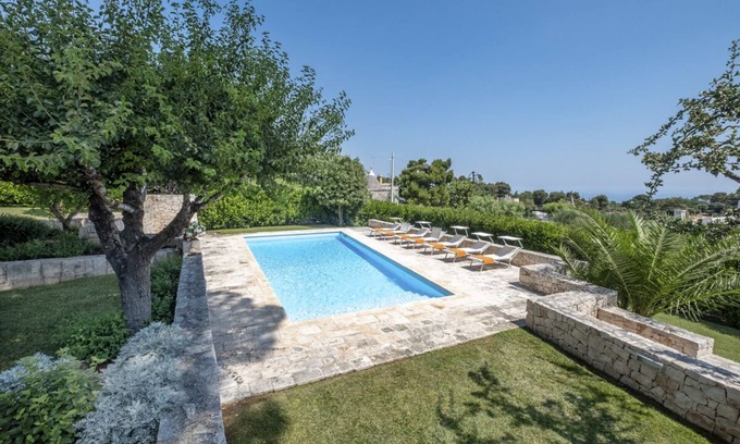 Laureto Villa | Trulli Silvana - Three Bedroom Villa, Sleeps 6