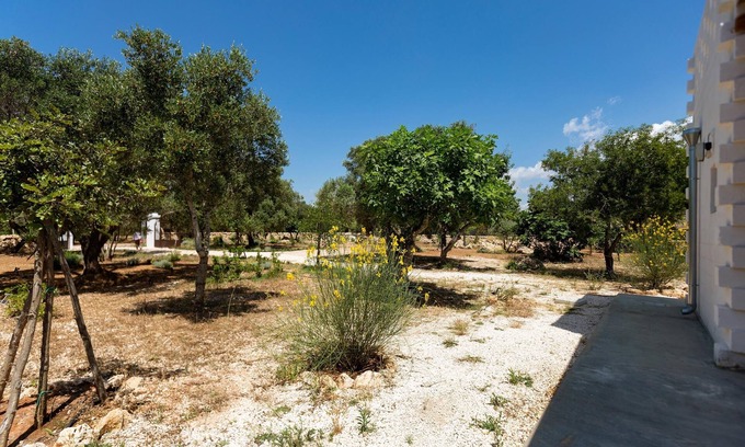 Maruggio Cottage | Trullo Corni di Fiasco by BarbarHouse