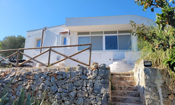 Ostuni Cottage | Trullo in panoramic position Ostuni