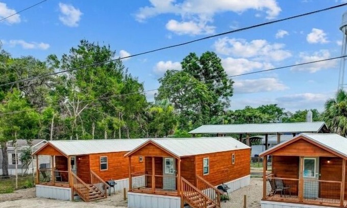 Steinhatchee House | Truth Harbors Cabin1 Pet Friendly, Steinhatchee Cabin - Sleeps 5