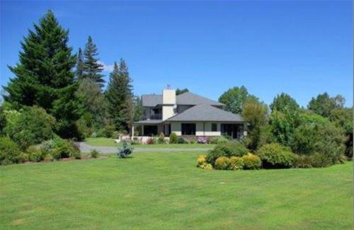 Turangi Bed & Breakfast | Tui Lodge