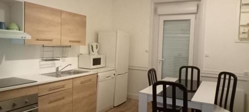 Cours la Ville Apartment | Tulipe