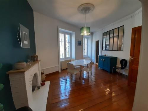 Tulle Apartment | Tulle Centre : grand et bel appartement