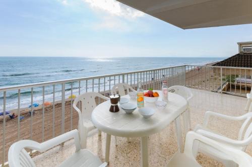 Tavernes de la Valldigna Apartment | Turia