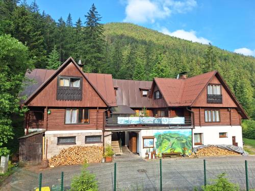 Demanovska Dolina Cabin | Turistická Chata Chopok
