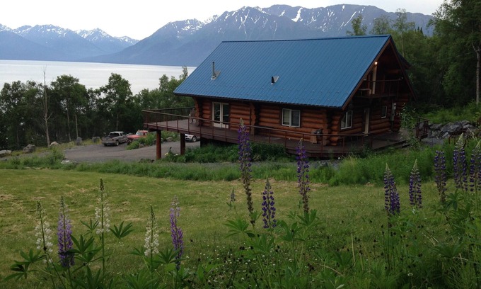Indian Ski Chalet | Turnagain View Lodge & Wedding Venue