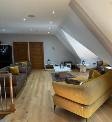 Henfield Apartment | Turnhams Gill located near high street