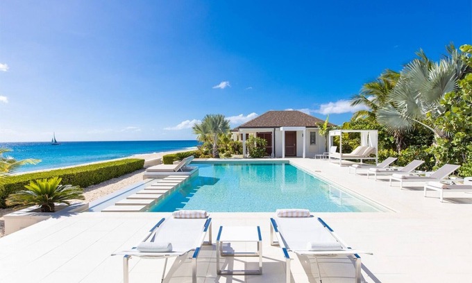 Plum Bay Villa | Turtle Nest - 4-bedroom luxury beachfront villa on Baie Longue Beach