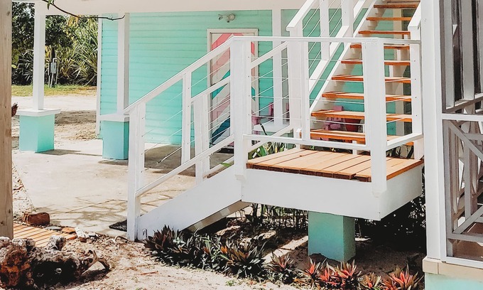 Cocoplum Villa | Turtle tides villa - located just outside of the lively Placencia village