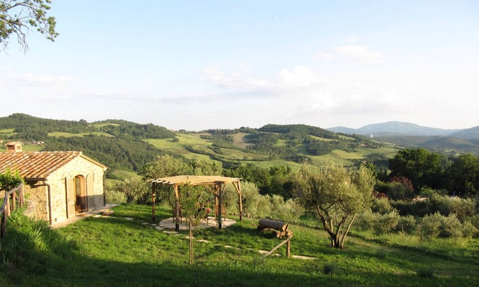 Radicondoli House | Tuscan country house with enchanting view and swimming pool