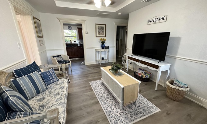 Fort Myers Cottage | Twin Palm Cottage