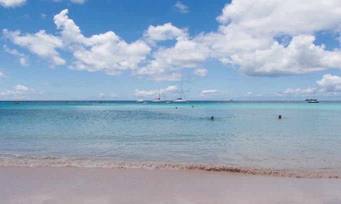 Bayville Apartment | Twin Palm, on the Beach, Garden Apartment