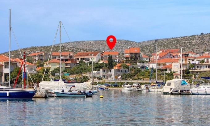 Marina House | Twin Room Marina 5953a