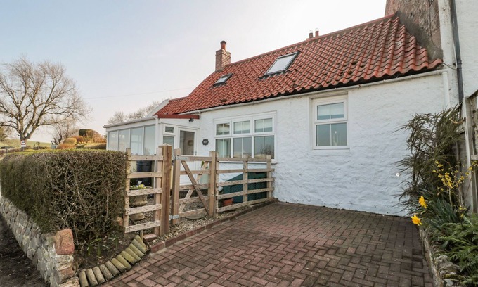 Wooler Cottage | TWINCOTE, romantic, with open fire in Wooler