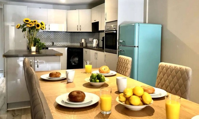 Tarvin House | Two adjacent houses in Tarvin Nr Chester - For 26