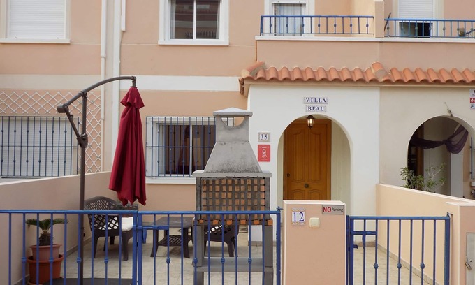 Gran Alacant House | Two bed two bath townhouse with Sea Views, TV, Wifi, solarium