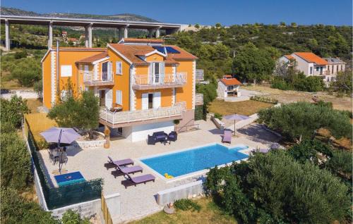 Sibenik Apartment | Two-Bedroom Apartment In Sibenik