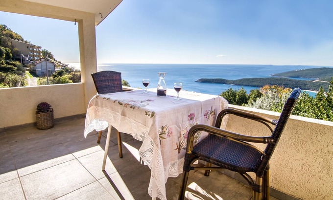 Seoca Apartment | Two Bedroom Apartment With Sea View