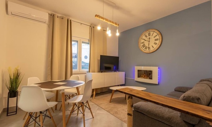 Trinajstici Apartment | Two bedroom apartment with terrace Jušići, Opatija (A-15874-a)