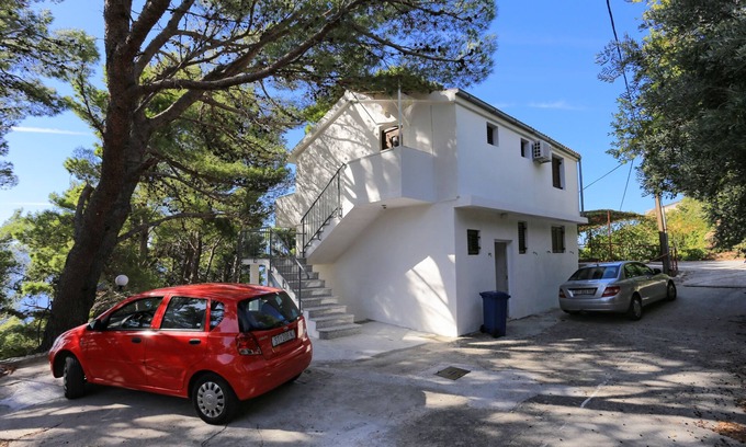 Marusici Apartment | Two bedroom apartment with balcony Marušići, Omiš (A-956-a)