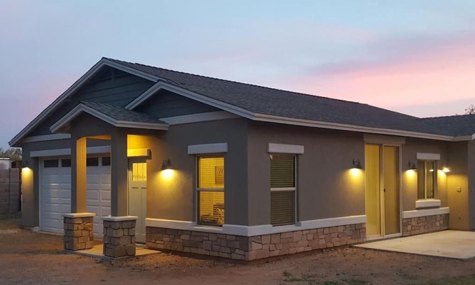 Gilbert House | Two Bedroom guest house in Gilbert