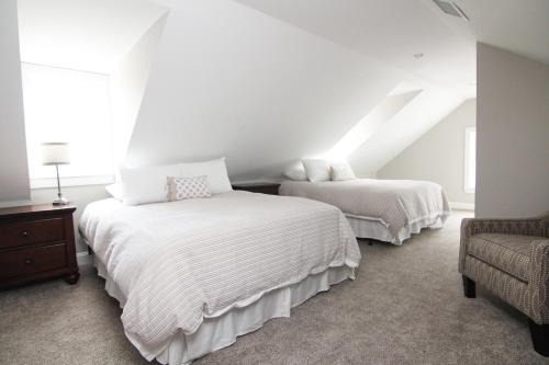Wolfeboro Apartment | Two Bedroom with Lake View