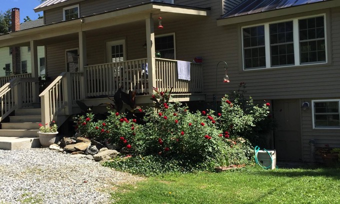 Stockbridge House | Two Blocks from the Red Lion Inn & next to Berkshire Theater