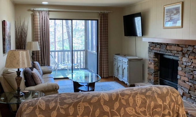 Big Canoe Condo | Two BR-BA on 4th hole, Creek 9 Golf Course