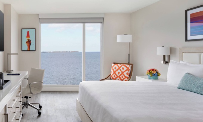 Charlotte Harbor Hotel | Two Luxe Harbor View King Studio – Steps to Waterfront Parks & Local Eats