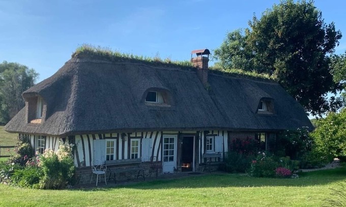 Sainte-Opportune-la-Mare House | Two Norman cottages