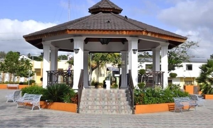Imbert Apartment | Two Queen Size/AC/Hot Water/Wifi