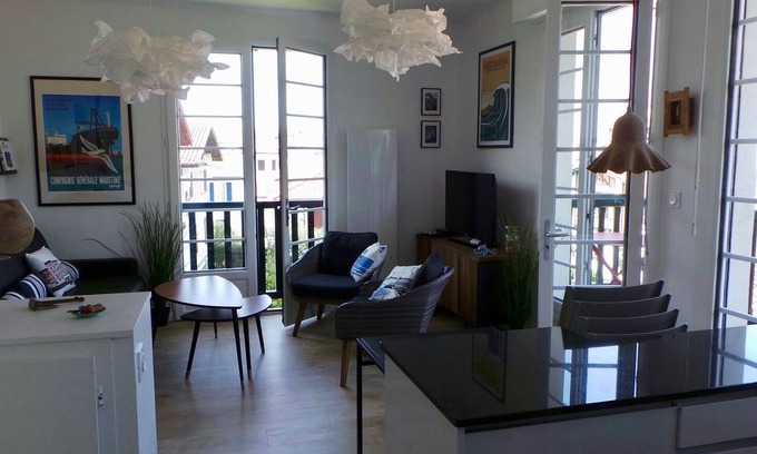Saint-Jean-de-Luz City Center Apartment | Two rooms Ideally located and classified *