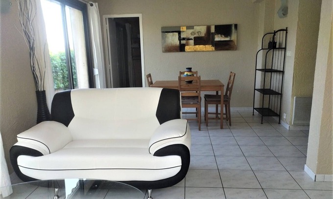 Bendejun Apartment | Two rooms in villa with swimming pool and large terrace 18 kms from NICE