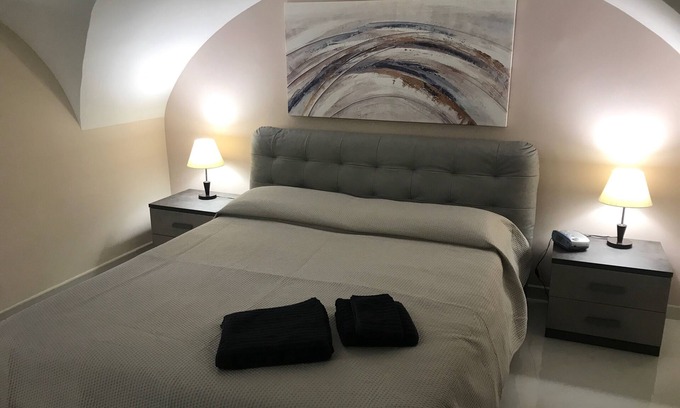Picanello-Ognina-Barriera-Canalicchio House | Two steps from the sea and four from the historic center "Donizetti House"