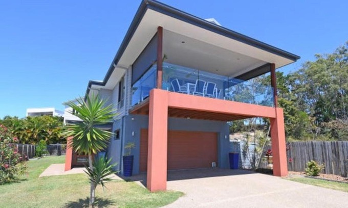 Pialba House | Two Storey Beach House
