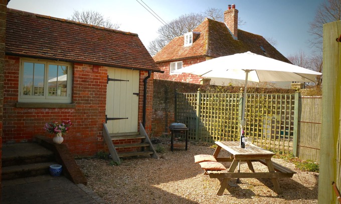 Preston Cottage | Twyne is a cosy cottage in the heart of rural Kent. Converted stables.