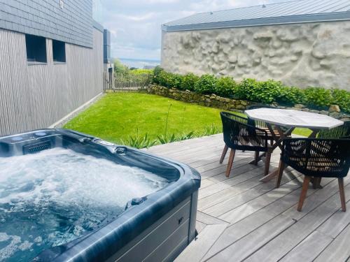 Roscoff House | Ty Dag - Petite Terre vue mer, spa, plage à 300m