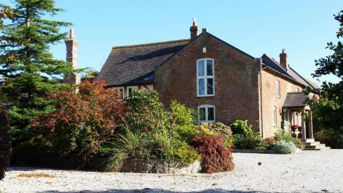 Llanychan Bed & Breakfast | Ty Derw Country House B&B