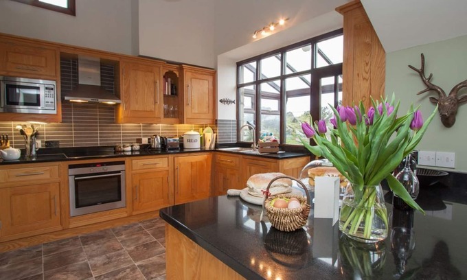 Penny Bridge Apartment | Tyan - luxury pet friendly cottage with stunning views