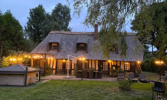 Saint-Philbert-sur-Risle House | Typical cottage weekend/week/15 days for your holidays in Normandy