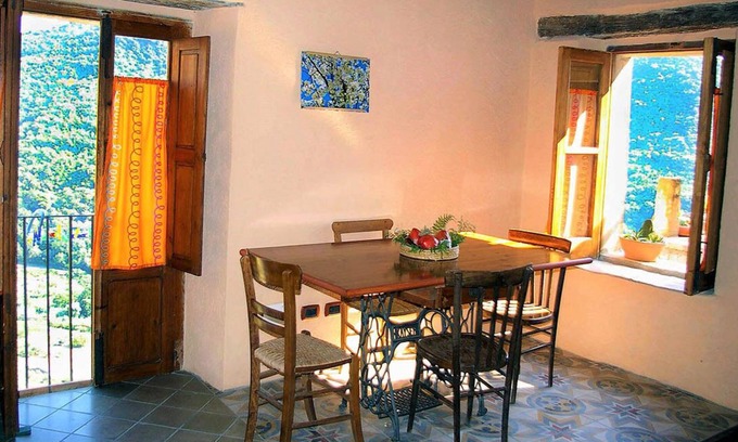 Belmonte Calabro House | Typical house in Calabrese historic center, Culture, Sea, Mountains, History