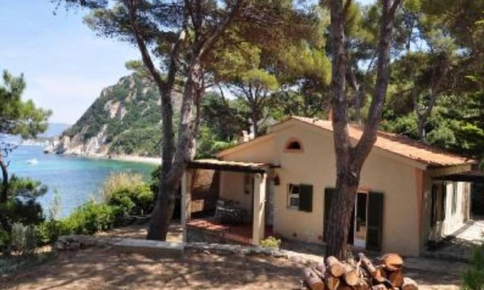 Portoferraio House | Typical Tuscan’s Isola d’Elba atmosphere, mansion near Portoferraio